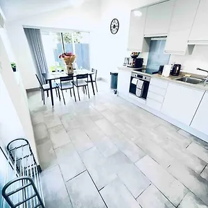 Holiday home 2 Bedroom Modern House In Centre, Cambridge (Cambridgeshire)