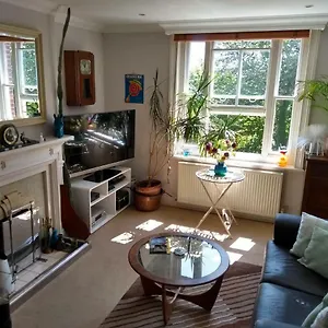 Stunning Retro In Central Brighton